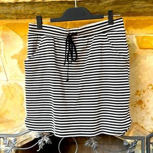 Stripped, fully lined cotton skirt from Reneec